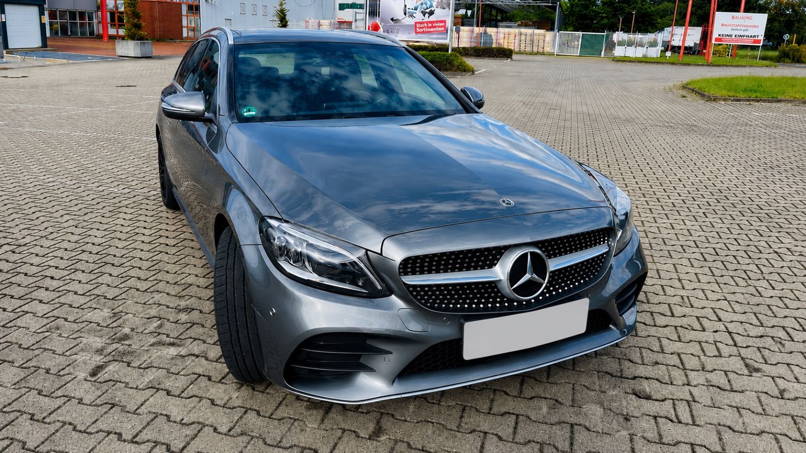 MERCEDES-BENZ C180T AMG/9G/Pano/AHK/Multibeam/Navi/DAB/CarPlay