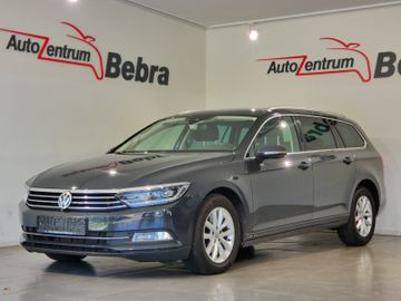 Volkswagen Passat - 1