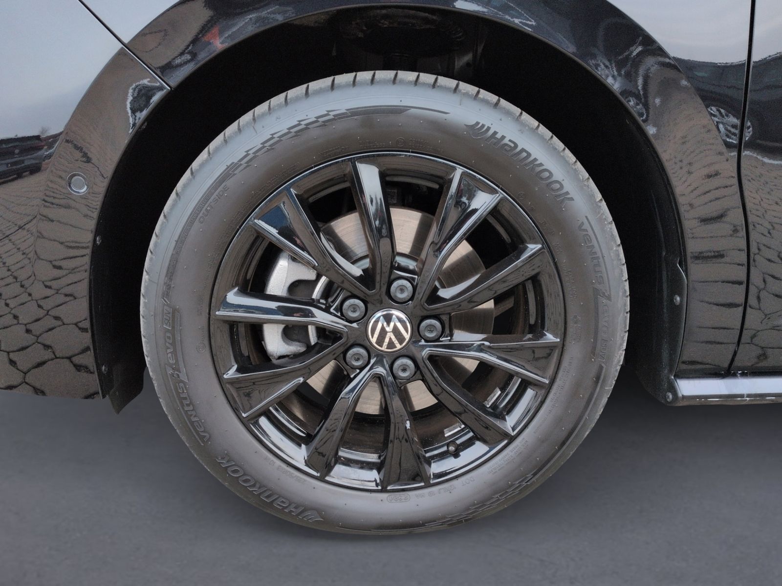 T7 Multivan 2.0 TDI DSG Style AHK+STHZ+TISCH+