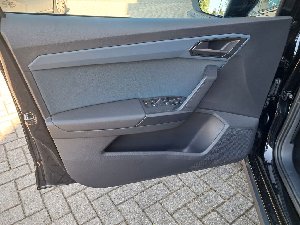 SEAT Arona 1.0 TSI Style DSG AHK Kamera LED - Bild 6