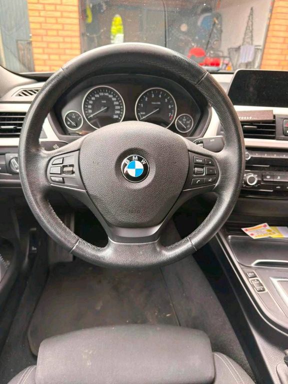 Image of BMW 318