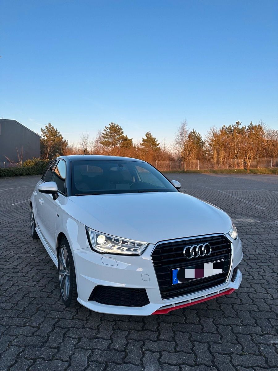 AUDI Audi A1 Sportback 1.8 TFSI S-LINE