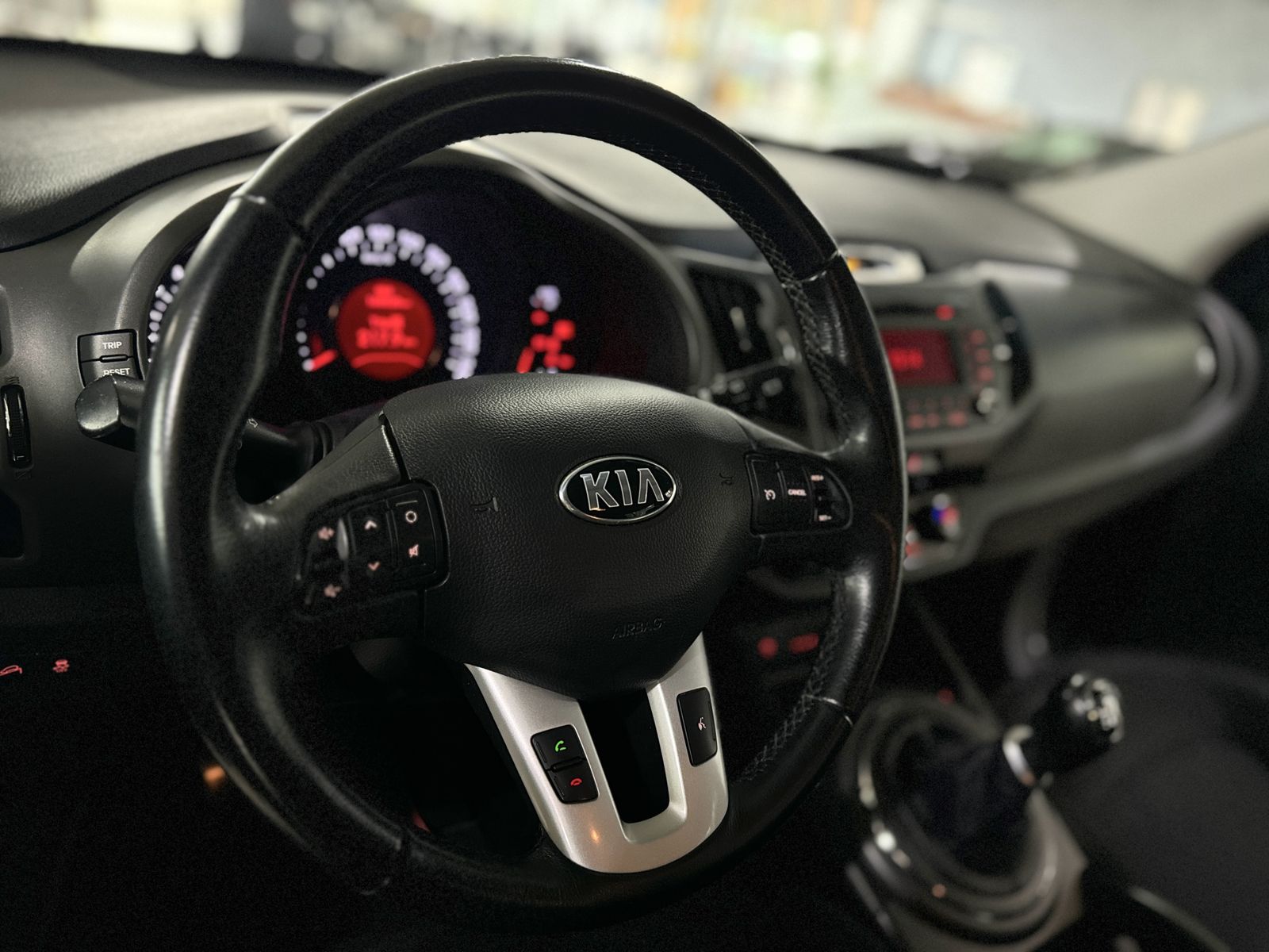 Fahrzeugabbildung Kia Sportage 1.7 CRDi 2WDKamera AHK PDC Sitzhzg Navi