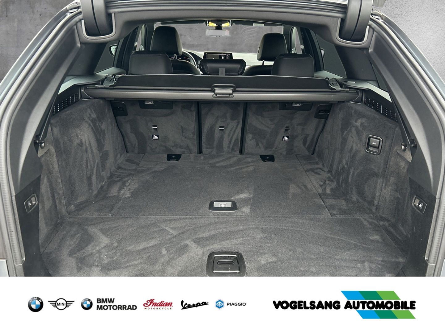 Fahrzeugabbildung BMW 540 i xDrive Touring M Sport Park-Assistent Head