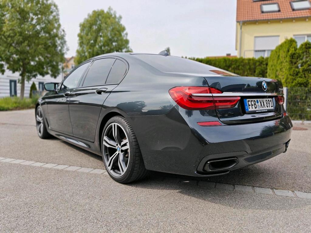 BMW 730