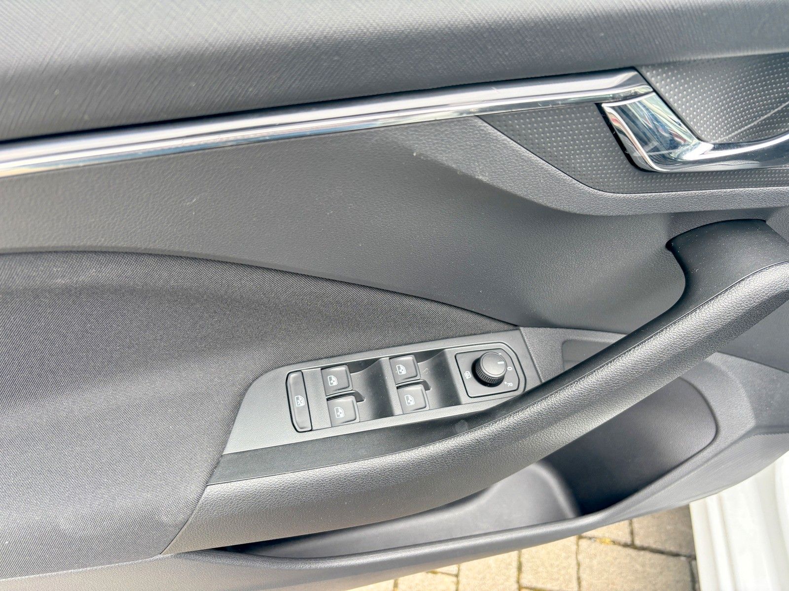 Fahrzeugabbildung SKODA Kamiq Tour 1.0 TSI +DSG +AHK +Kamera +Navi