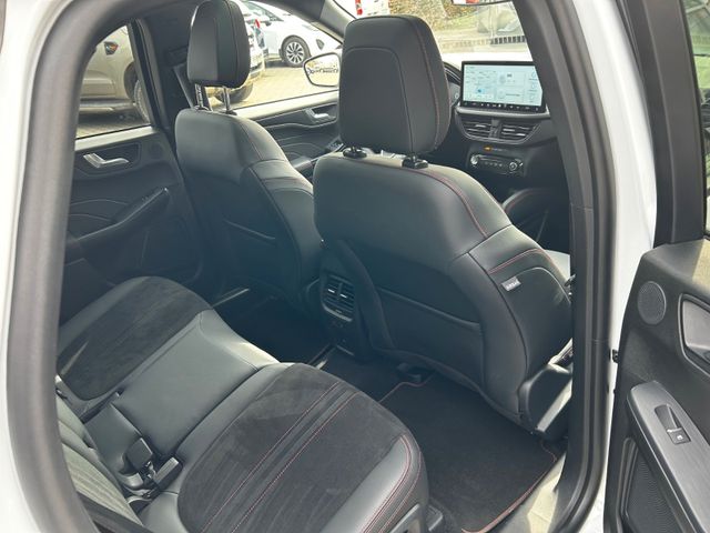 Kuga Hybrid ST-Line X *AWD*PANO*360°*MatrixLED*