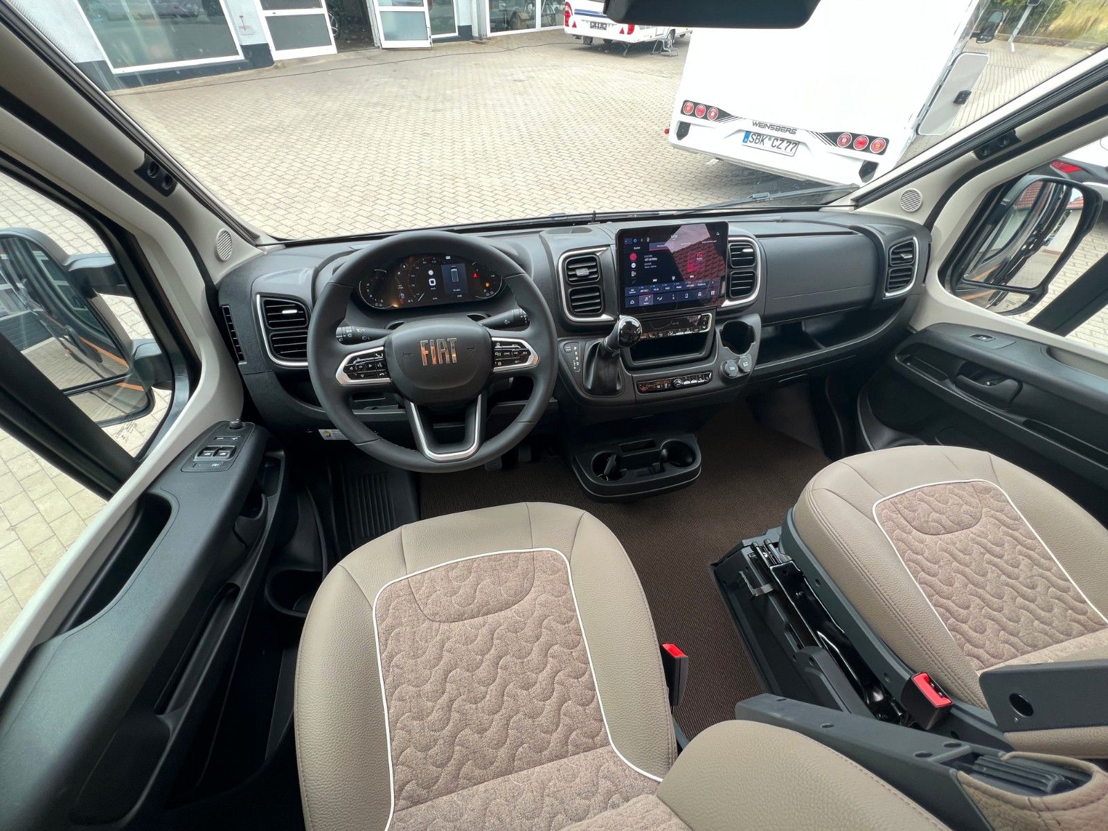 Fahrzeugabbildung Malibu Van Family 4 GT skyview 640 LE RB Aufstelldach