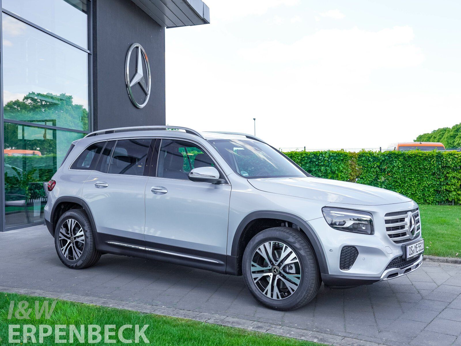 Fahrzeugabbildung Mercedes-Benz GLB 200 d Distronic AHK Kamera Multibeam Keyless