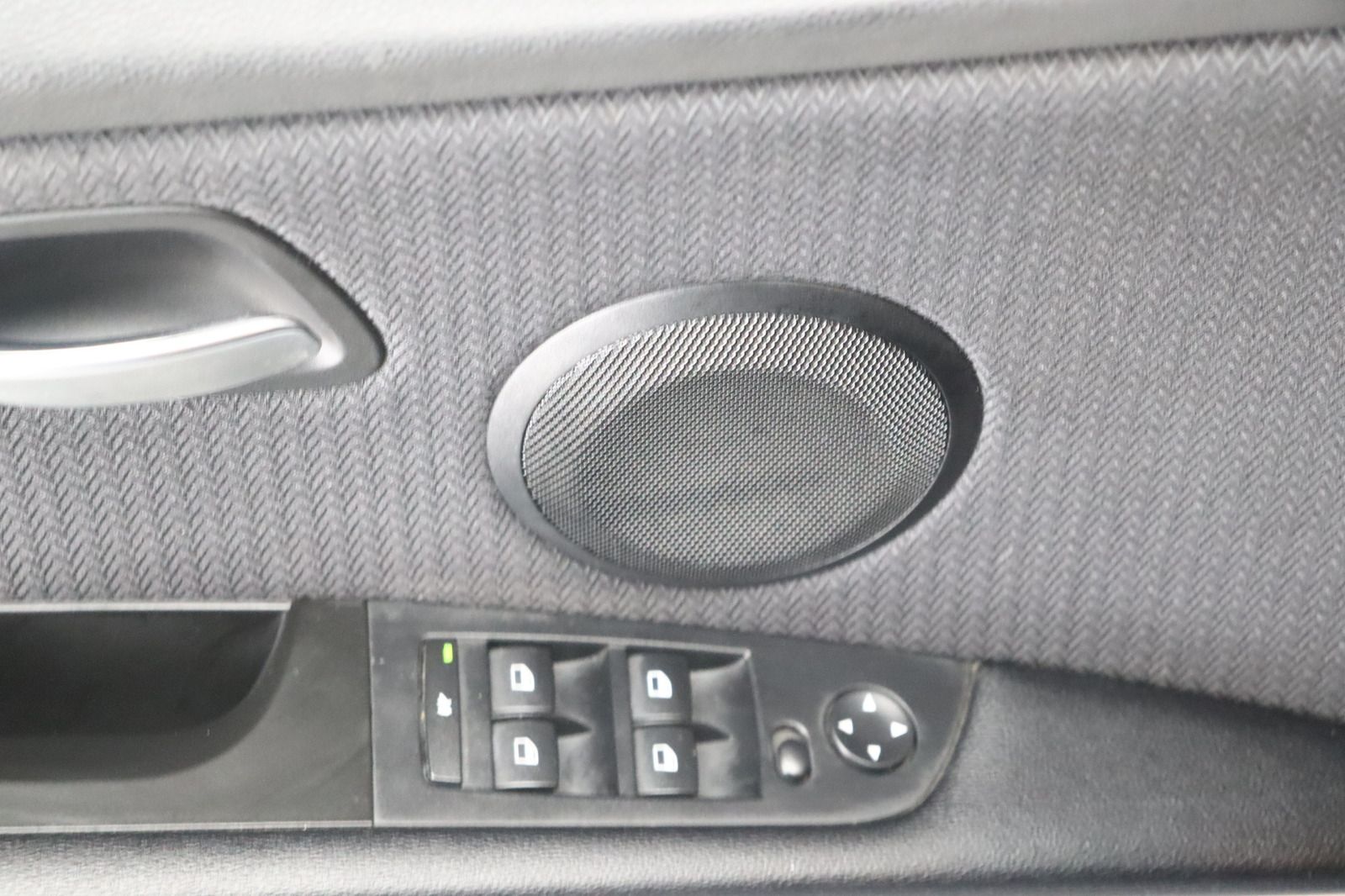 Fahrzeugabbildung BMW 320 d Touring *Panoramadach