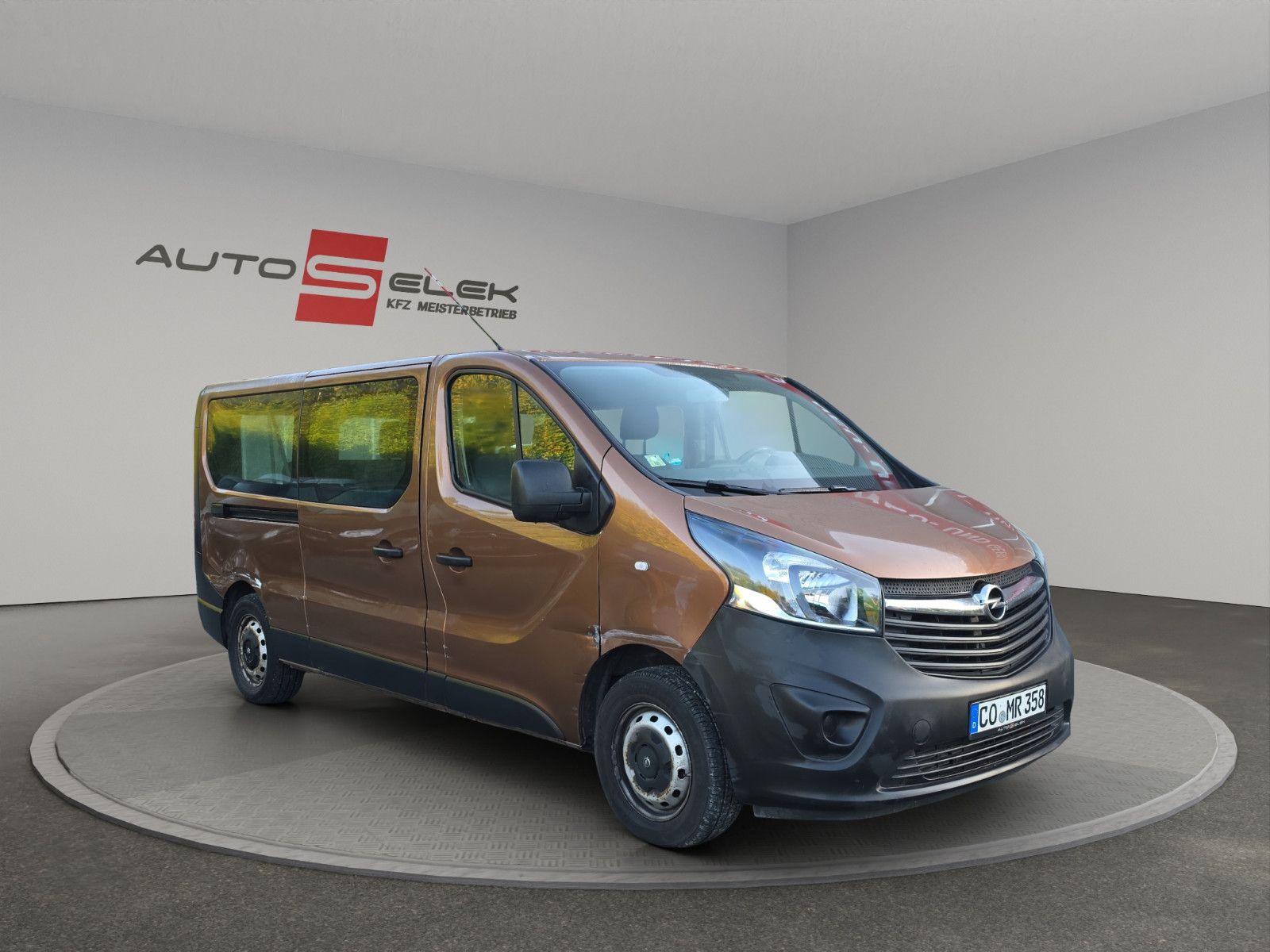 Fahrzeugabbildung Opel Vivaro B Kasten/Kombi Combi L1H1 2,7t 9-SITZER