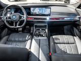 BMW M760e xDrive Sky Lounge TV+Fond Autobahnass. Mas - BMW M-Modelle in Dortmund