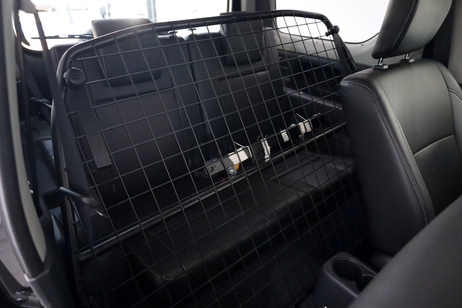 Fahrzeugabbildung Suzuki Jimny Ranger Style 4 Sitzer,AHK,Allwetter Reifen