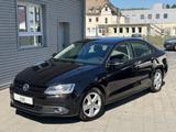 Volkswagen Jetta VI Comfortline*1.HAND*PDC*KLIMA*SHZ* - Volkswagen Jetta: Limousine