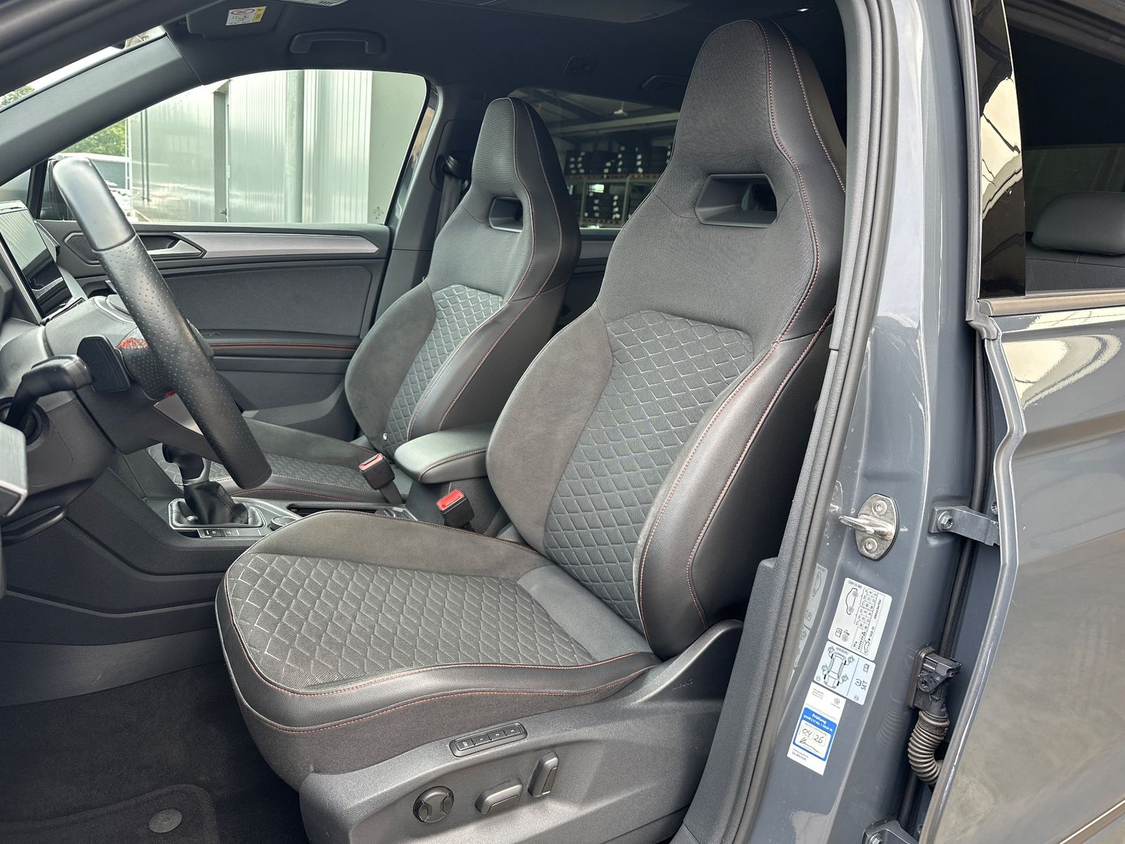 Fahrzeugabbildung SEAT Tarraco FR NAV+LED+ACC+KAMERA+AHK+STDHZG+19ZO+VC