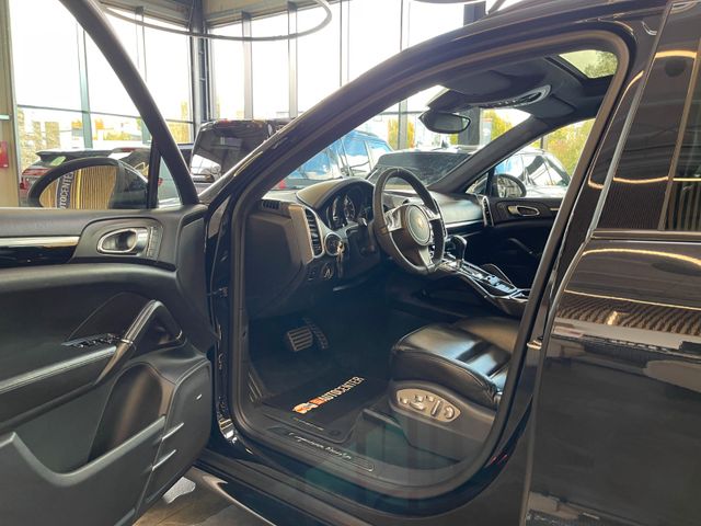 Porsche Cayenne Turbo *PANO*VOLLLEDER*KAMERA*TOTASSIST*