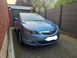 Opel Astra Sports Tourer 1.6 Turbo INNOVATION 132... - Opel Astra aus 2010: Kombi