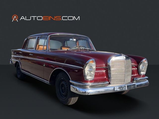 Mercedes-Benz 300 SEL Königflosse*Automatik*Neu Aufbau*