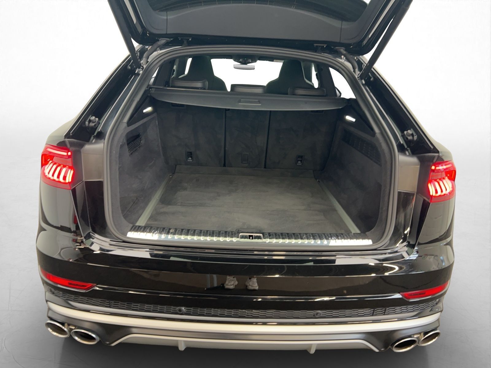 Audi SQ8 - Bild 11