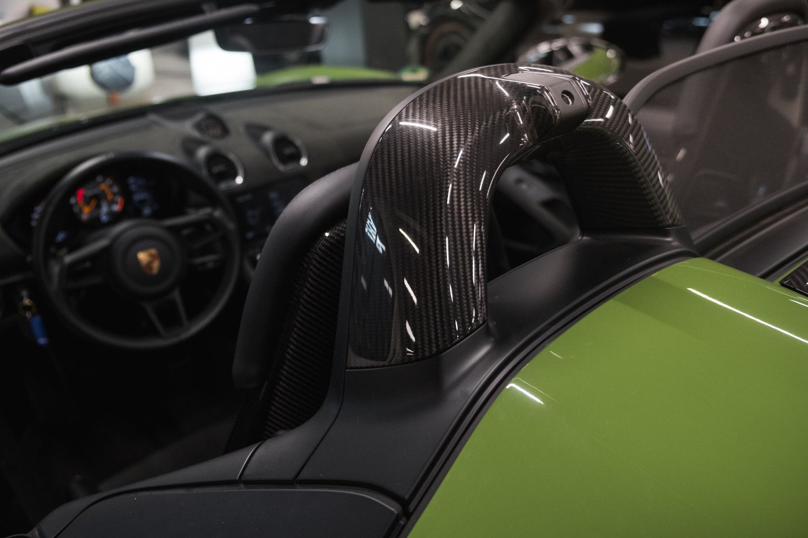 Fahrzeugabbildung Porsche 718 Spyder RS - PTS - Lift - LED - PCCB