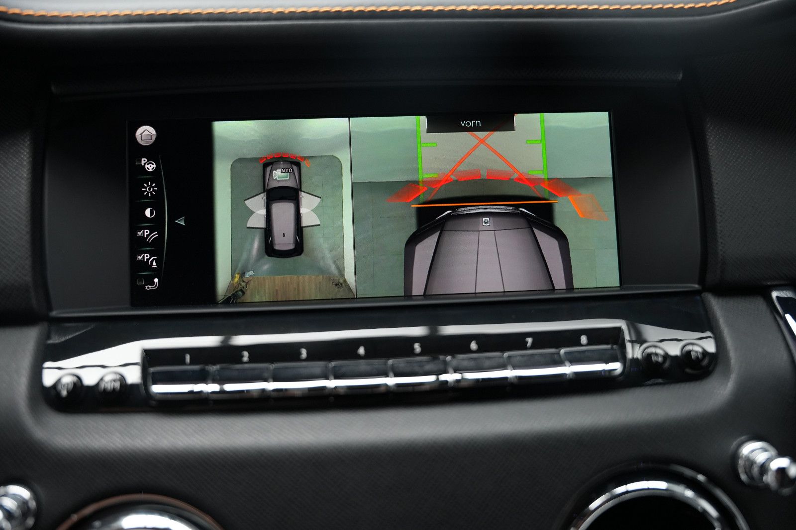 Fahrzeugabbildung Rolls-Royce Cullinan/NOVITEC/WIDEBODY/24''/FOND-TV/STERNEHIM