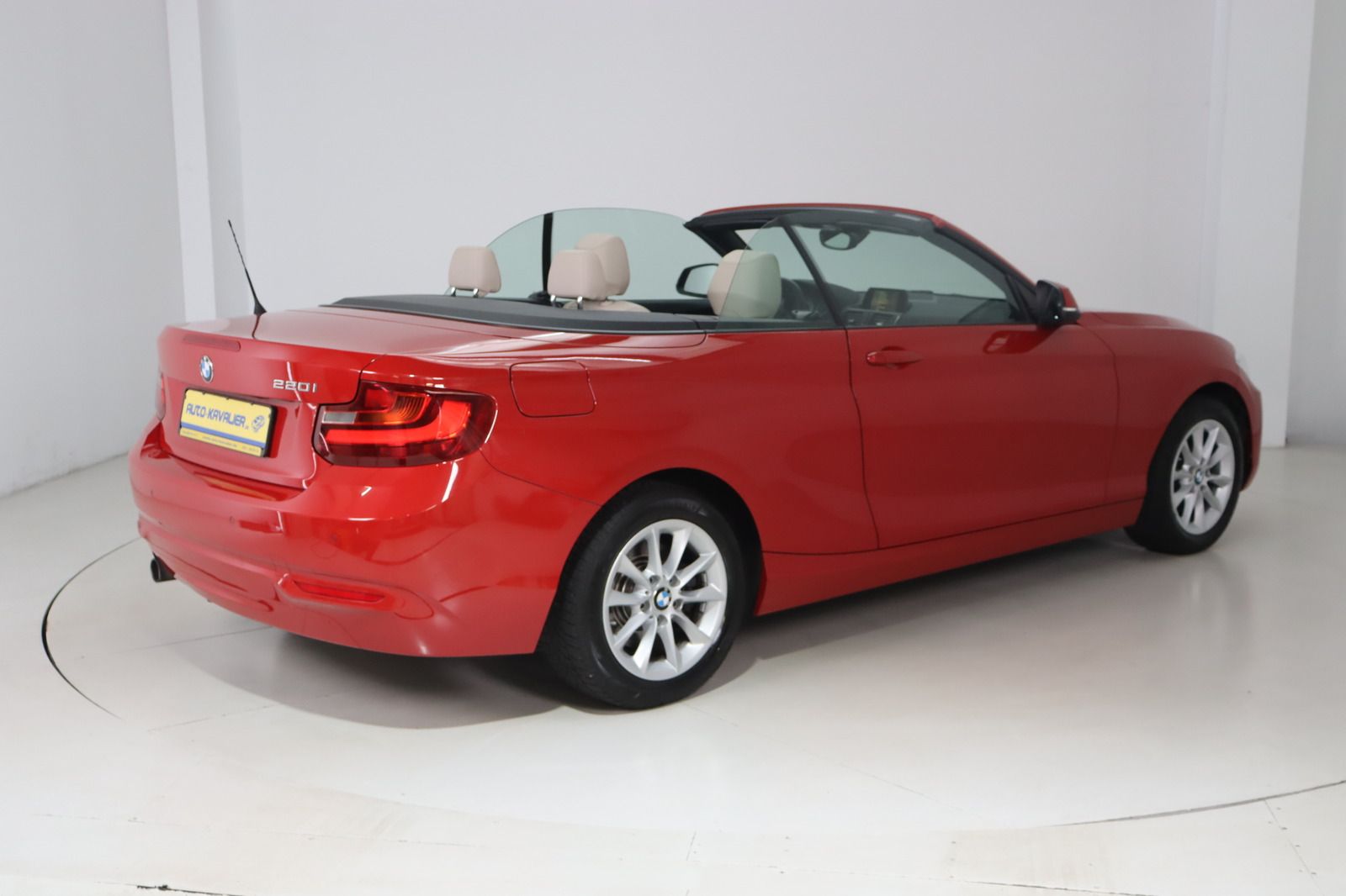 Fahrzeugabbildung BMW 220 i  * Xenon * Navi * Lenkradhzg. * Leder