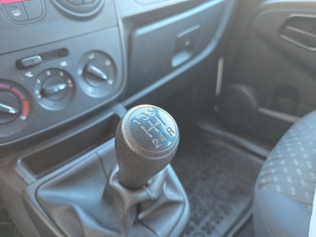 Peugeot Bipper Tepee