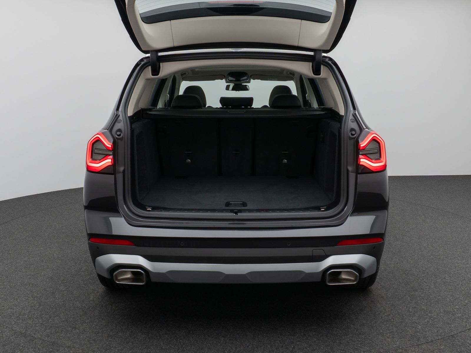 Fahrzeugabbildung BMW X3 xD20d Panorama Kamera DAB HiFi Komfort Alarm