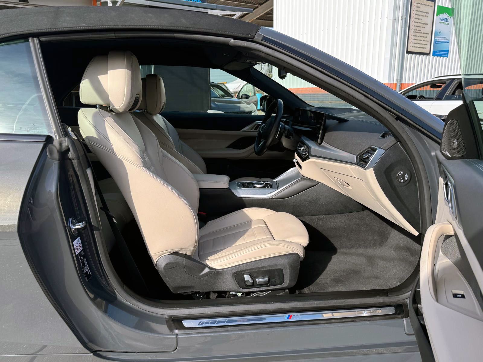 Fahrzeugabbildung BMW M440i xDrive Cabrio ACC AHK LED CarPlay KAM H&K