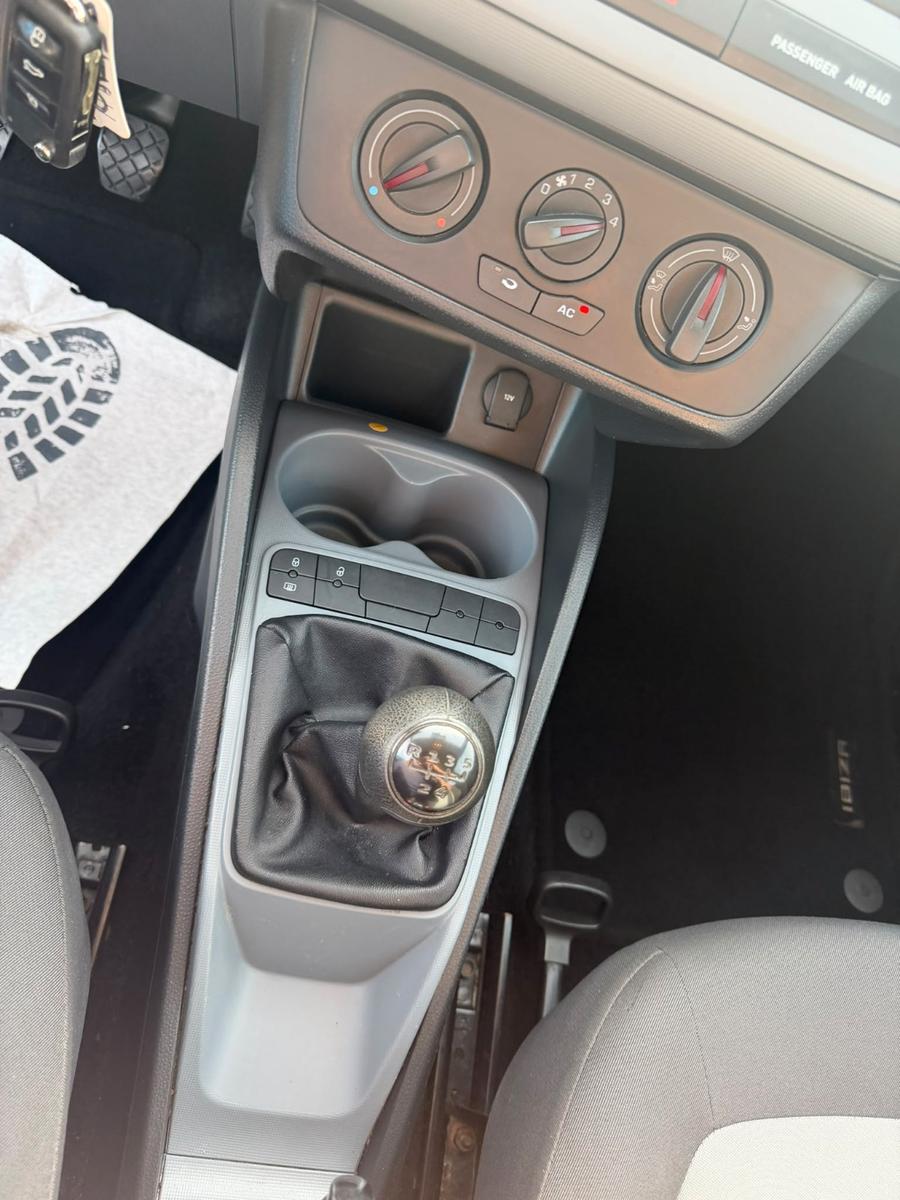 Seat Ibiza 2013 — photo 18