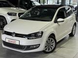 Volkswagen Polo V Highline Klimaauto Navi SHZ Pano LM-16" - Volkswagen Polo: 16v