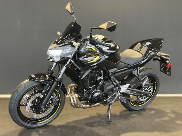 Kawasaki Z 650 Sport Pack + VORFÜHRER mit GARANTIE ++