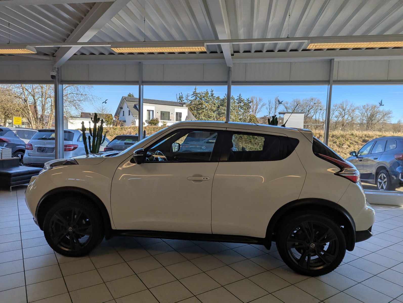 NISSAN Juke 1.6 Aut. Tekna BOSE Leder Kamera-360° EURO6 - Image 4