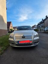 Toyota Avensis   2.0-l-VVT-i Edition - Toyota Avensis in Herne