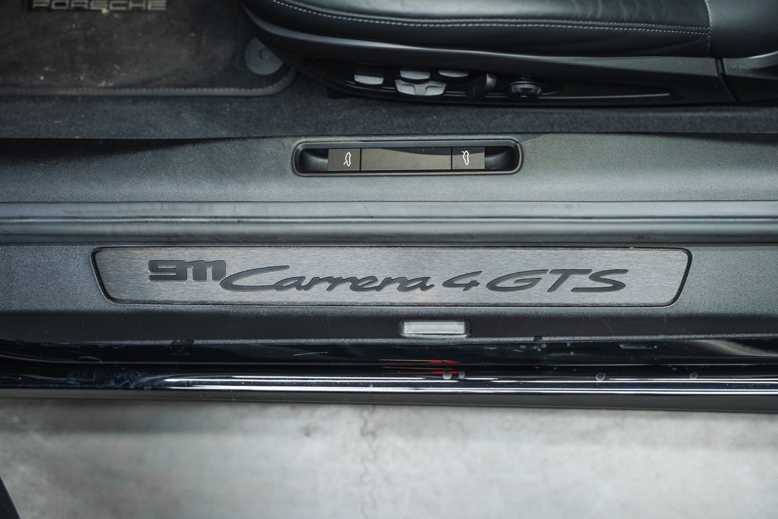 Fahrzeugabbildung Porsche 992 Carrera 4 GTS Coupé LED*Lift*BOSE*Sportsitze
