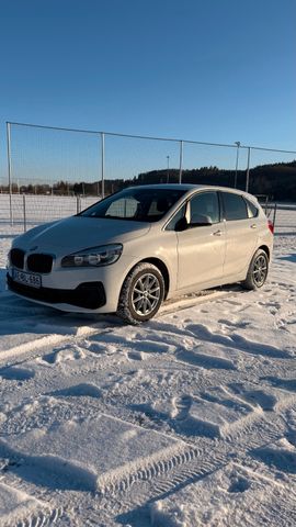 BMW BMW 218d Gran Tourer - Top Zustand!