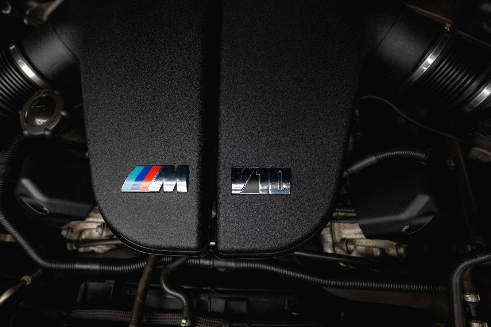 Fahrzeugabbildung BMW M6 Cabrio 5.0 V10 SMG Carbon *Head Up*Bi-Xenon*