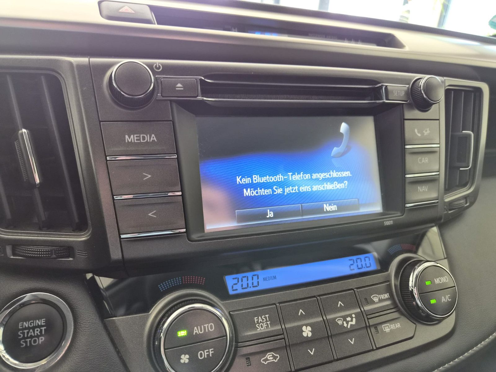 Fahrzeugabbildung Toyota RAV 4 2,0-l-VVT-i Comfort Auto 4x4