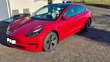 Tesla Model 3 Allradantrieb mit Dualmotor Long Ran...