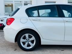 BMW 118i*Voll-S-Heft*LED*PDC*Leder*Automatik*Keyless