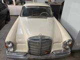 Mercedes-Benz 280 SE W111 Coupé Automat./Leder/SSD/SONDERPREIS - aus 1968: Coupe