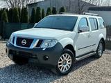 Nissan Pathfinder 3.0 V6 dCi DPF 4WD Automatik LE - Nissan Pathfinder: Le