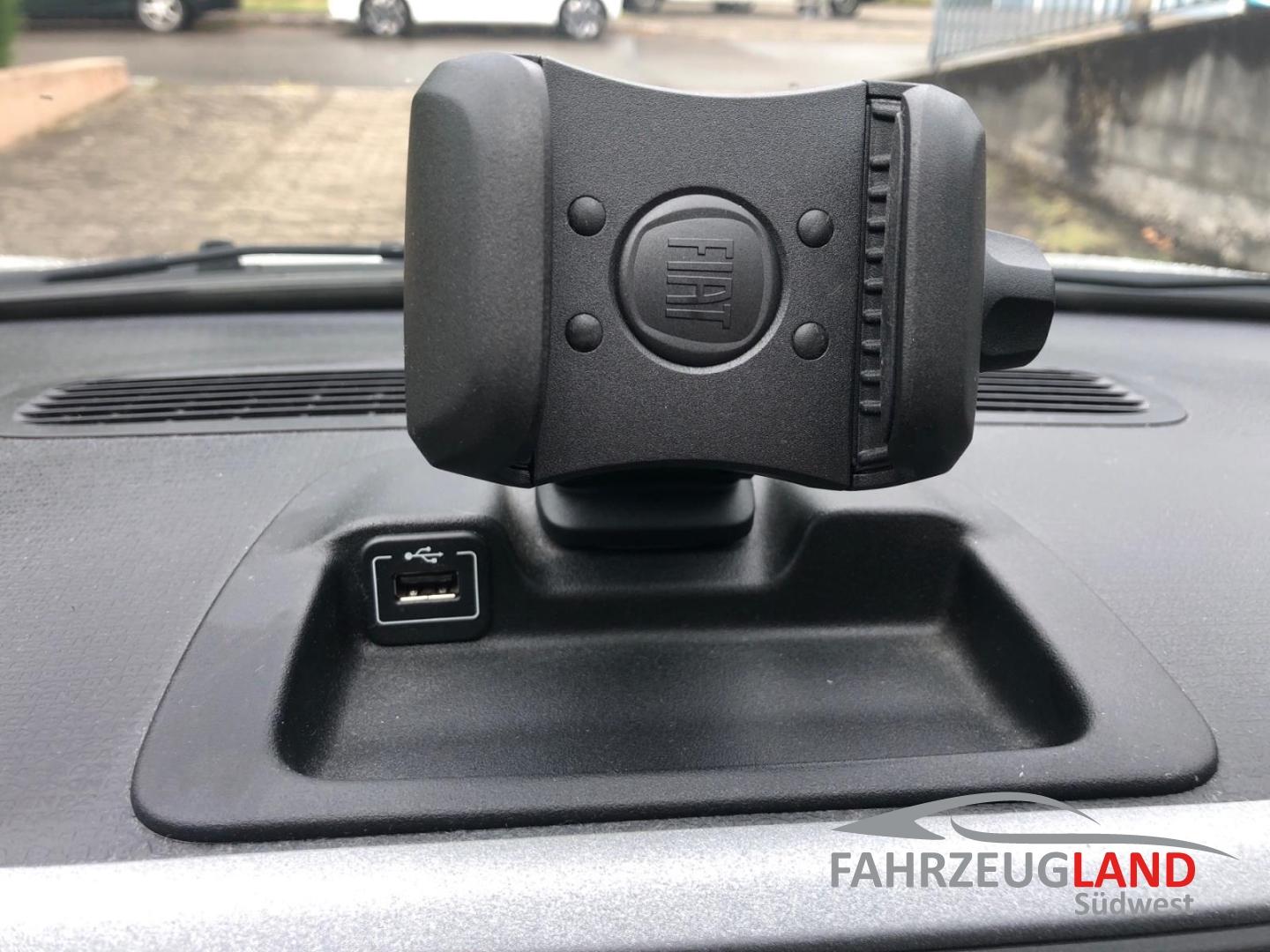 Fiat Panda City Cross Klimaautomatik Einparkhilfe hin