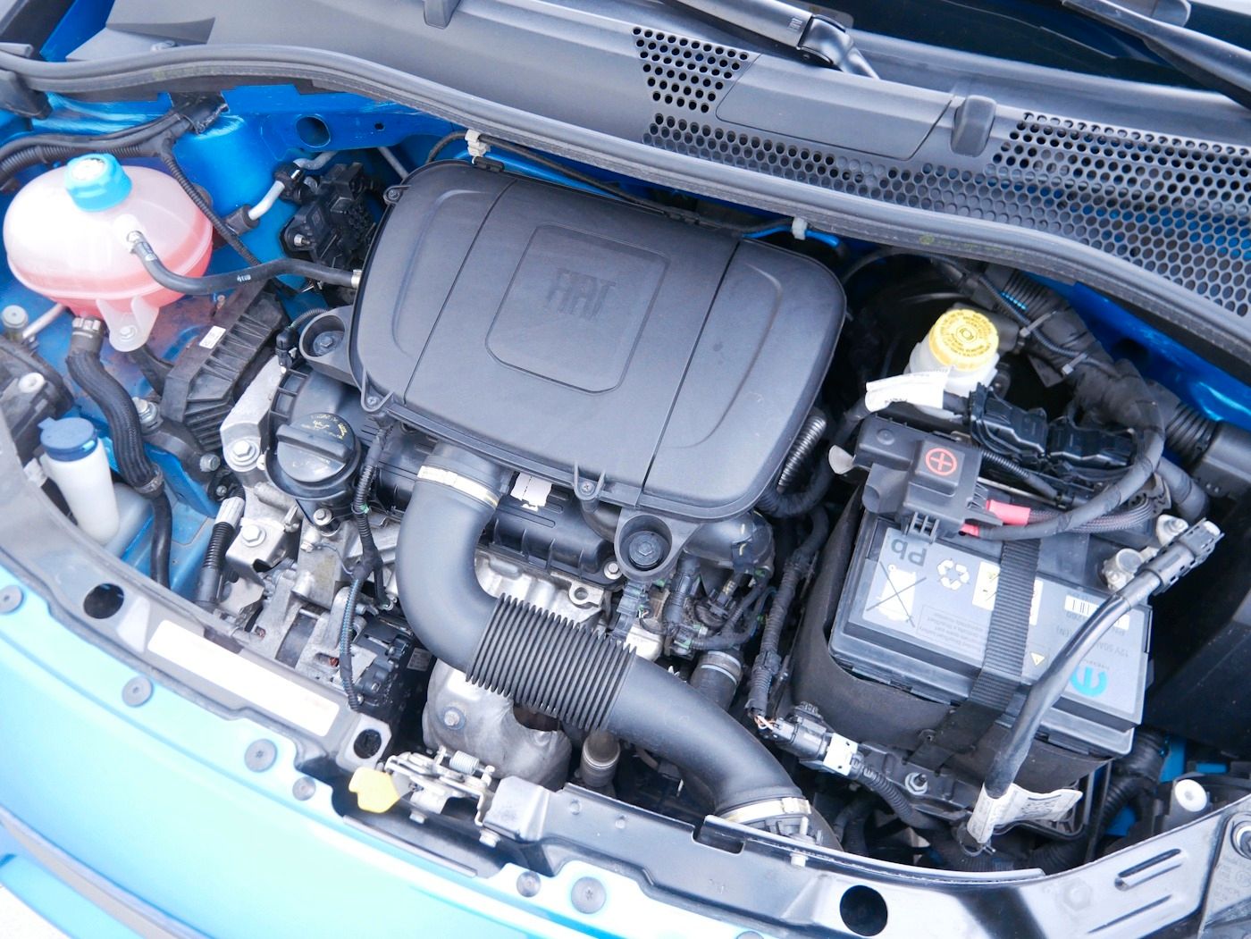 Fahrzeugabbildung Fiat 500 C 1.0 Sport Faltdach Klimaautomatik PDC ALU