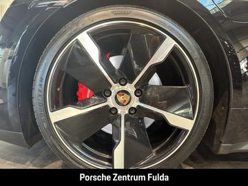 صورة 6 لـ 2020 Porsche TAYCAN