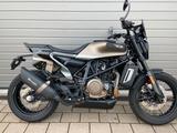 Husqvarna Svartpilen 701 Style - HUSQVARNA SVARTPILEN 701