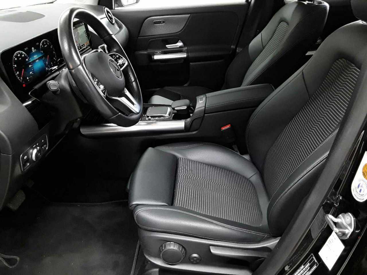 Mercedes-Benz GLA 250-Progressive BusiP PANO KAM StHz