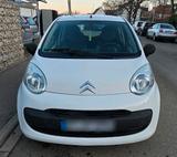 Citroën Citroen C1 Sehr wenig Km und neue  TÜV - Citroën C1 in Stuttgart