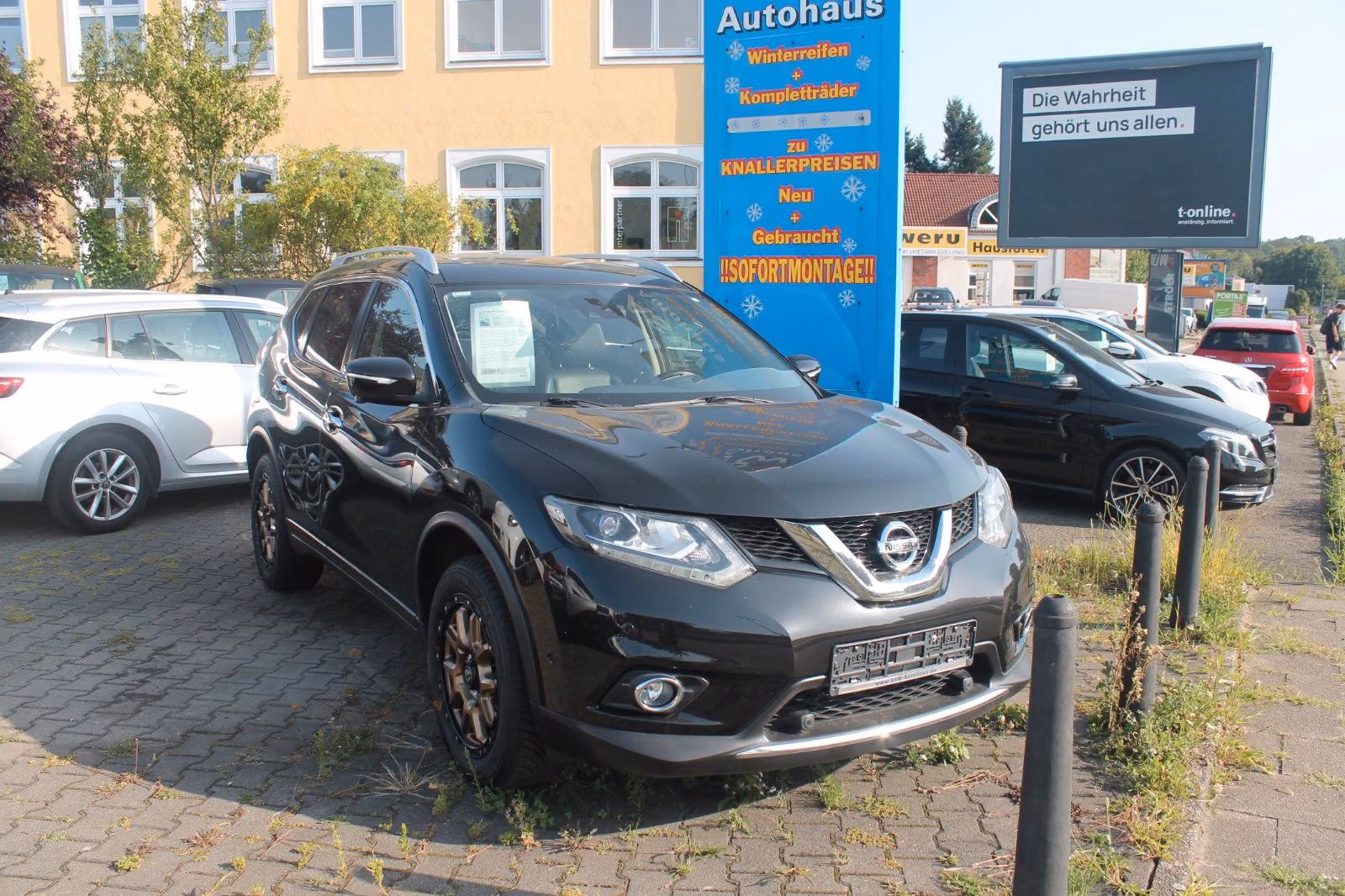 Nissan X-Trail 1.6 dCi Aut.*P-Dach*LED*AHK*Navi*360°