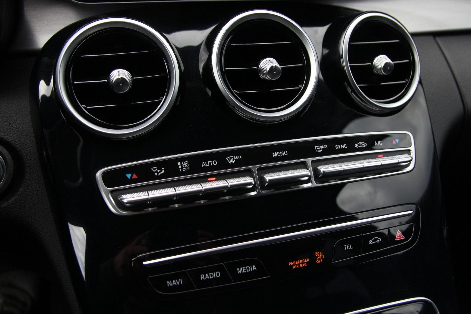 Mercedes-Benz C 220 T d Avantgarde/LED/ Kamera/ Alu/Spur/Totw. foto 15